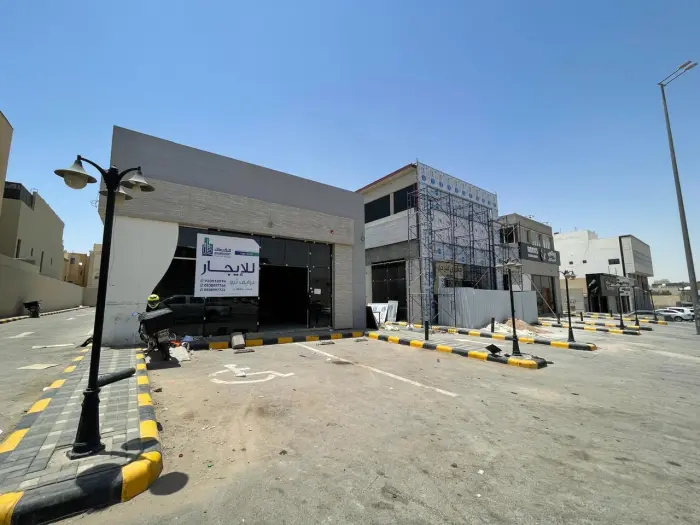 درايف ثرو للايجار حي النرجس - Manassat Real Estate Company